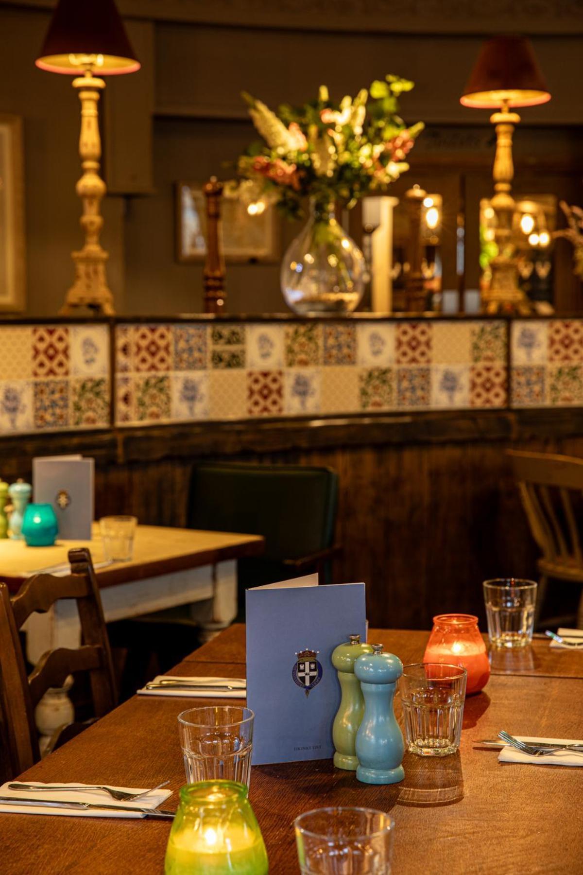 فندق The Devonshire Arms باسلو المظهر الخارجي الصورة